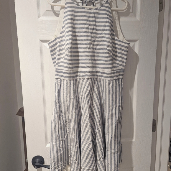 NWNT Eliza J Grey Stripe Tassel Dress - Picture 1 of 7